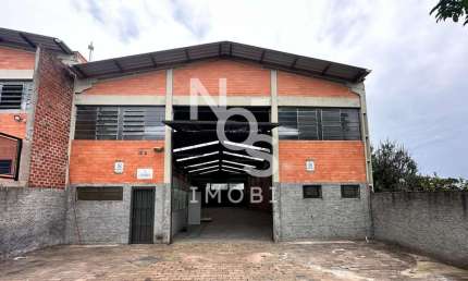 Pavilhão disponível para locação com 631m  - Localizado no bairro Bela Vista