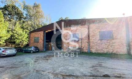 Pavilhão com 448m  e possibilidade de ampliar em Nova Roma em Flores da Cunha