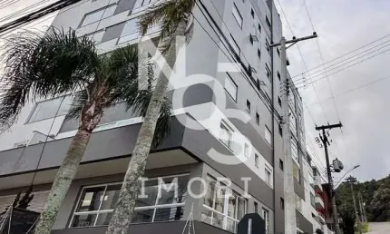 Apartamento de 02 dormitórios no bairro nsra de lourdes em caxias do sul