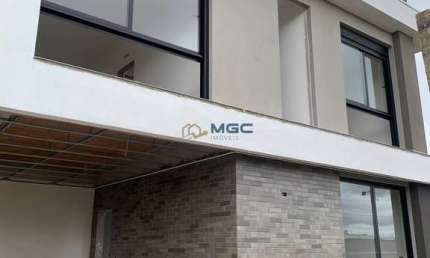 Sobrado com 3 suítes à venda, 180 m² por R$ 1.380.000 - São José dos Pinhais/PR