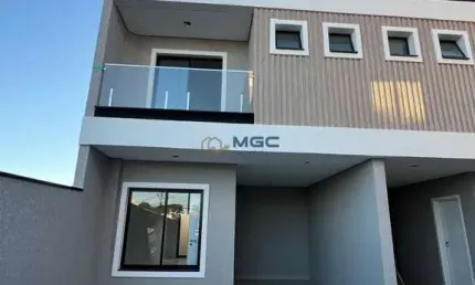 Sobrado alto padrão com 3 quartos e terraço – 135m² – sitio cercado (unidade fundos)