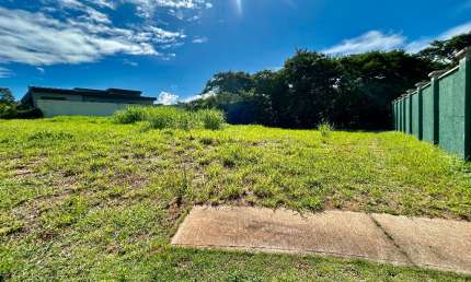 Terreno a venda em condomínio fechado 512 m2 em Atibaia-SP
