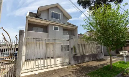 TRIPLEX BEM LOCALIZADO À VENDA  - 3 QUARTOS E 1 SUÍTE