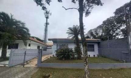 Casa com terreno ZR-4, bairro Portão, Curitiba, R$ 719.000,00
