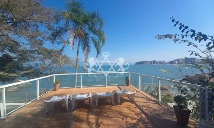 Apartamento c/2 dormitórios, pé na areia à venda na martim de sá, caraguatatuba sp.
