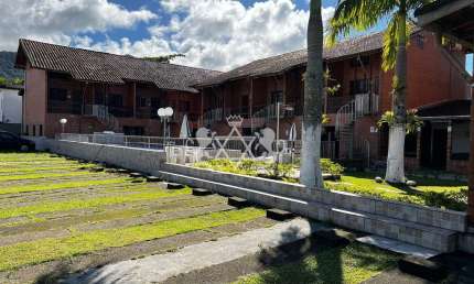 Apartamento Loft à venda, 2 dorms a 700m da praia Martim de Sá, Caraguatatuba, SP