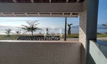 Ótimo Sobrado + edícula, em frente ao mar, à venda em Porto Novo, Caraguatatuba, Litoral Norte de S