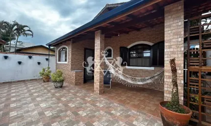 Casa à Venda no Condomínio Portal do Patrimonium, 4 dormitorios sendo 1 Suíte, Area de lazer com Ch