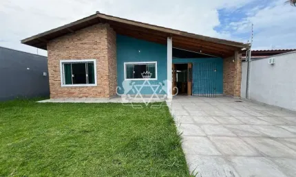 Casa à venda c/2 dorms e Piscina a 400m da Praia das Palmeiras, Caraguatatuba, SP