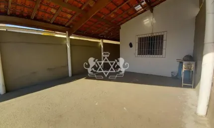 Ótima casa à venda, Poiares, Caraguatatuba, SP, localização privilegiada.