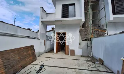 Sobrado  Novíssimo à venda,  próximo escola Adventista , Hospital regional e Shopping Serrar mar no