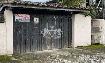 Casa  à venda, Travessão, Caraguatatuba, SP, com excelente localização em 2 lotes.
