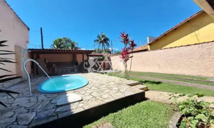 Casa à venda com 2 Dormitórios sendo 01 com Suíte , e 01 banheiro Social  no BairroMorro do Algodão