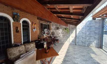 Casa à venda, ótima localização próximo ao Centro no  Caputera, Caraguatatuba, SP