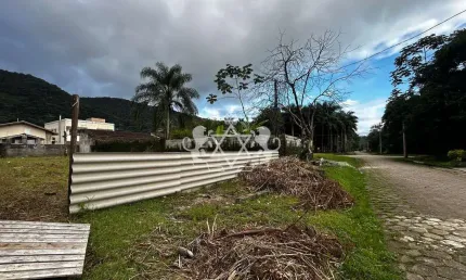 Terreno à Venda, Localização Privilegiada com 384m² no Condomínio Mar Verde II Caraguatatuba, SP.