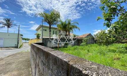 Ótimo terreno à venda no Jardim Britânia, 50 metros da Praia,  próximo ao Shopping e diversos outro