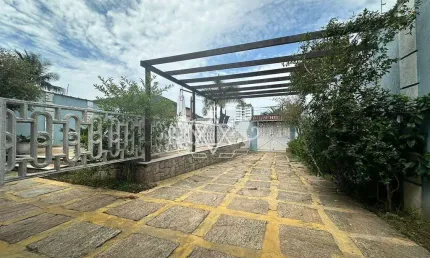 Casa comercial com 1 sala à venda no Martim de Sá, Caraguatatuba 