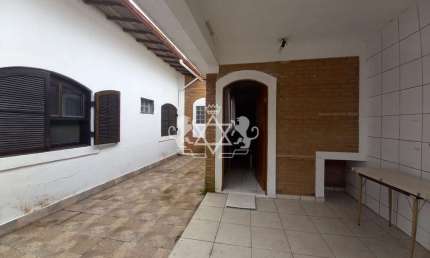 Linda casa à venda, Indaiá, Caraguatatuba, a poucos metros da praia.