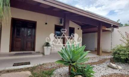 Casa à venda, 400m da praia do Indaiá, Caraguatatuba SP