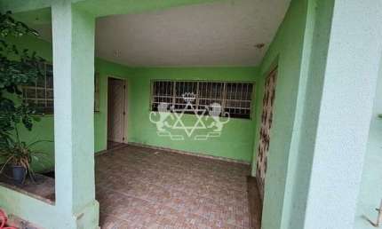 Casa com perfil residencial e comercial no centro de Caraguatatuba, Litoral norte de São Paulo, óti