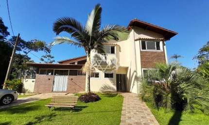 IMPONENTE SOBRADO Á VENDA , COM 458.62 M² AT / 354.70 M² AC, COM 4 DORMITÓRIOS SENDO 3 SUITES , ÁRE