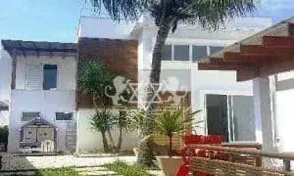 Espetacular sobrado à venda com 04 suítes, espaço gourmet com churrasqueira, piscina , vagas para 0