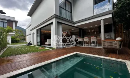 Residencial Aroeira Maresias - Seu Paraíso à Beira-Mar