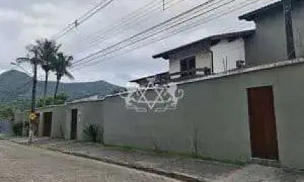 Sobrado à venda,5 suítes, Martim de Sá, Caraguatatuba.