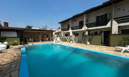 Sobrado em Condomínio a venda, com 98m²,  2 dormitórios, Condomínio dispõe de piscina e churrasquei