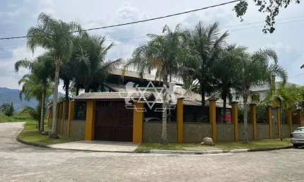 Casa Térrea com Piscina à Venda, Pontal de Santa Marina, Caraguatatuba, SP