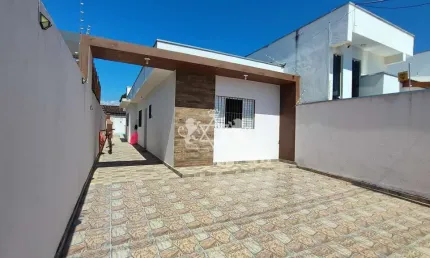 Casa 02 DORMITÓRIOS (sendo 02 suítes), com PISCINA, à VENDA, Morro do Algodão, Próximo ao Clube Ilh