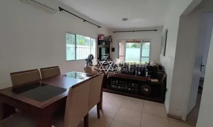 Casa de Praia 02 DORMITÓRIOS (sendo 1 suíte), amplo terreno 492m², à VENDA, Bairro Capricórnio II,