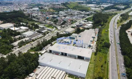 Galpão Logístico 3.885 m² – 4 Docas – Jandira – Castello