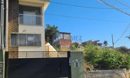 Casa com 3 quartos para alugar no Jardim Maristela, Atibaia 