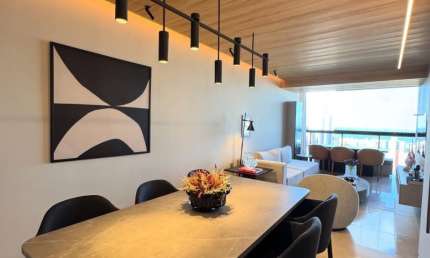 Fabuloso apartamento 3 quartos s/ 2 suítes - 2 vagas livres  - Miramar