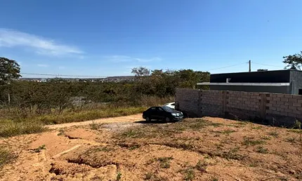 Lote na avenida do sol, 300mts, em condomínio fechado no jardim botânico