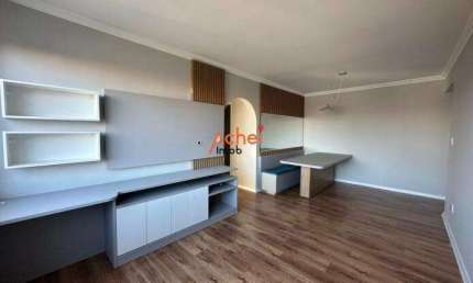Apartamento com 75 m² e 02 dormitórios 01 vaga no bairro Cristal