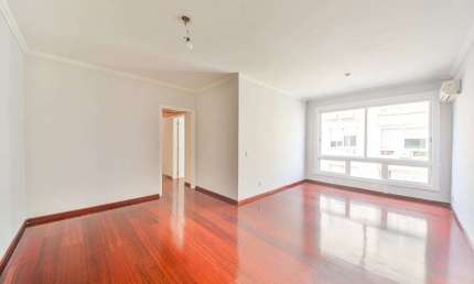 Apartamento para venda  no Bairro Moinhos de Vento em Porto Alegre