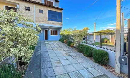 Casa para venda  no Bairro Espírito Santo em Porto Alegre
