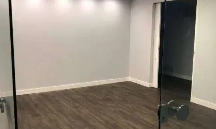 Conjunto comercial (210m²), 3 banheiros, 2 vagas. próximo da estação do metrô faria lima