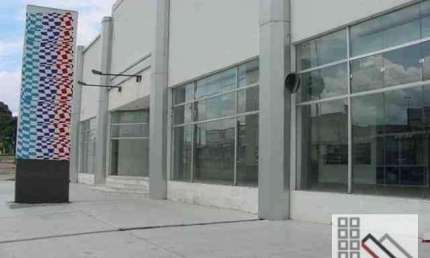 Galpão Comercial (3.432m²), 6 Banheiros, 12 Vagas. A 300 metros da estação Imperatriz Leopoldina