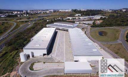 Galpão Comercial/Industrial (1.303,88m²), 4 Banheiros, 8 Vagas. No aeroporto do Jundiaí