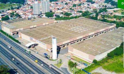 Galpão – Centro Logístico (6.750m²), 8 Banheiros, 8 Vagas. Ao lado da Rodovia Anhanguera e próximo ao Rodoanel