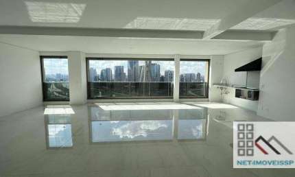 Apartamento 3 e 4 Dormitórios (211m³), 3 e 4 Suítes, Varanda, 2 Vagas.  Em frente ao maior cartão postal de São Paulo