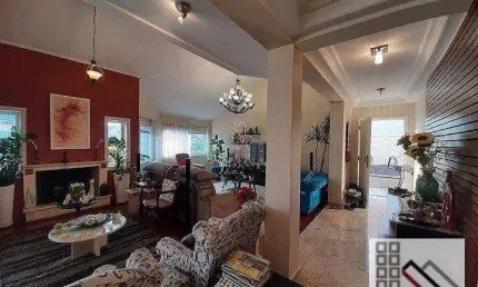 Casa em Condomínio 4 Dormitórios (420m²), 4 Suítes, 4 Vagas. Pertinho de SP com estilo de vida de interior