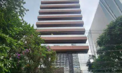 CONJUNTO COMERCIAL MOBILIADO (248,73m²), 4 BANHEIROS, 7 VAGAS. PRÓXIMO DO SHOPPING JK IGUATEMI