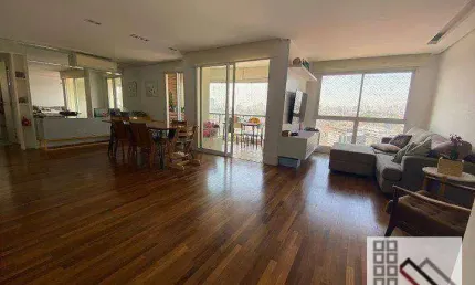 APARTAMENTO 2 DORMITÓRIOS (115m²), 1 SUÍTE, VARANDA, 3 VAGAS. PRÓXIMO A CERRO CORA