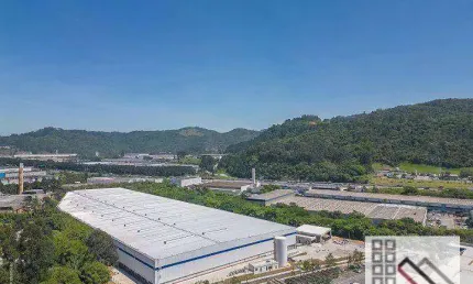 GALPÃO LOGÍSTICO (1.849,80m²), 3 DOCAS, INFRAESTRUTURA COMPLETA DE SERVIÇOS E SEGURANÇA. AO LADO DA CASTELLO BRANCO