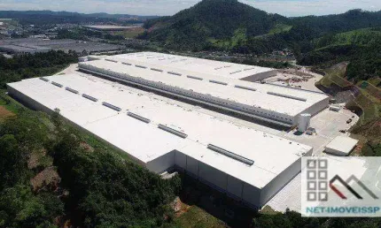 GALPÃO LOGÍSTICO (10.6672m²), 8 BANHEIROS, 14 VAGAS. A MELHOR LOCALIZAÇÃO NO PRINCIPAL HUB LOGÍSTICO DO BRASIL