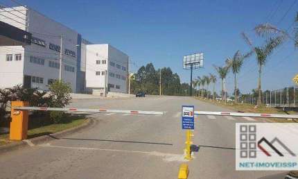 GALPÃO COMERCIAL/INDUSTRIAL (1000m²), 4 BANHEIROS, 6 VAGAS. REGIÃO COM INCENTIVOS FISCAIS